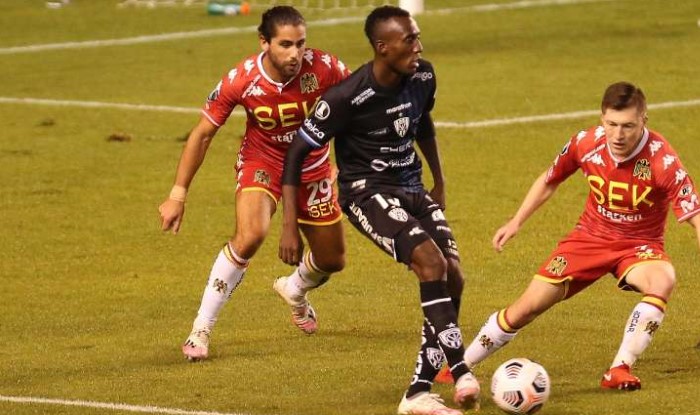 Betsson Chile y U Española